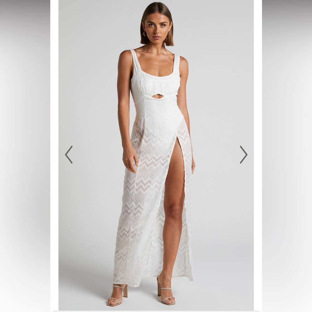 NWT - showpo maxi dress with cutouts - size 8